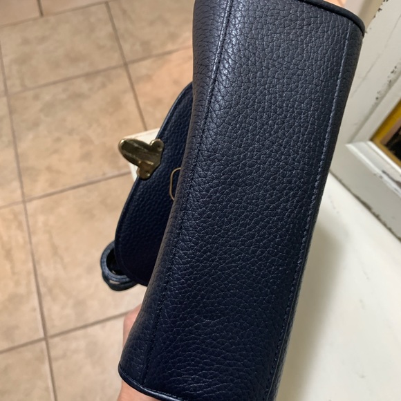 Navy crossbody - Picture 5 of 6